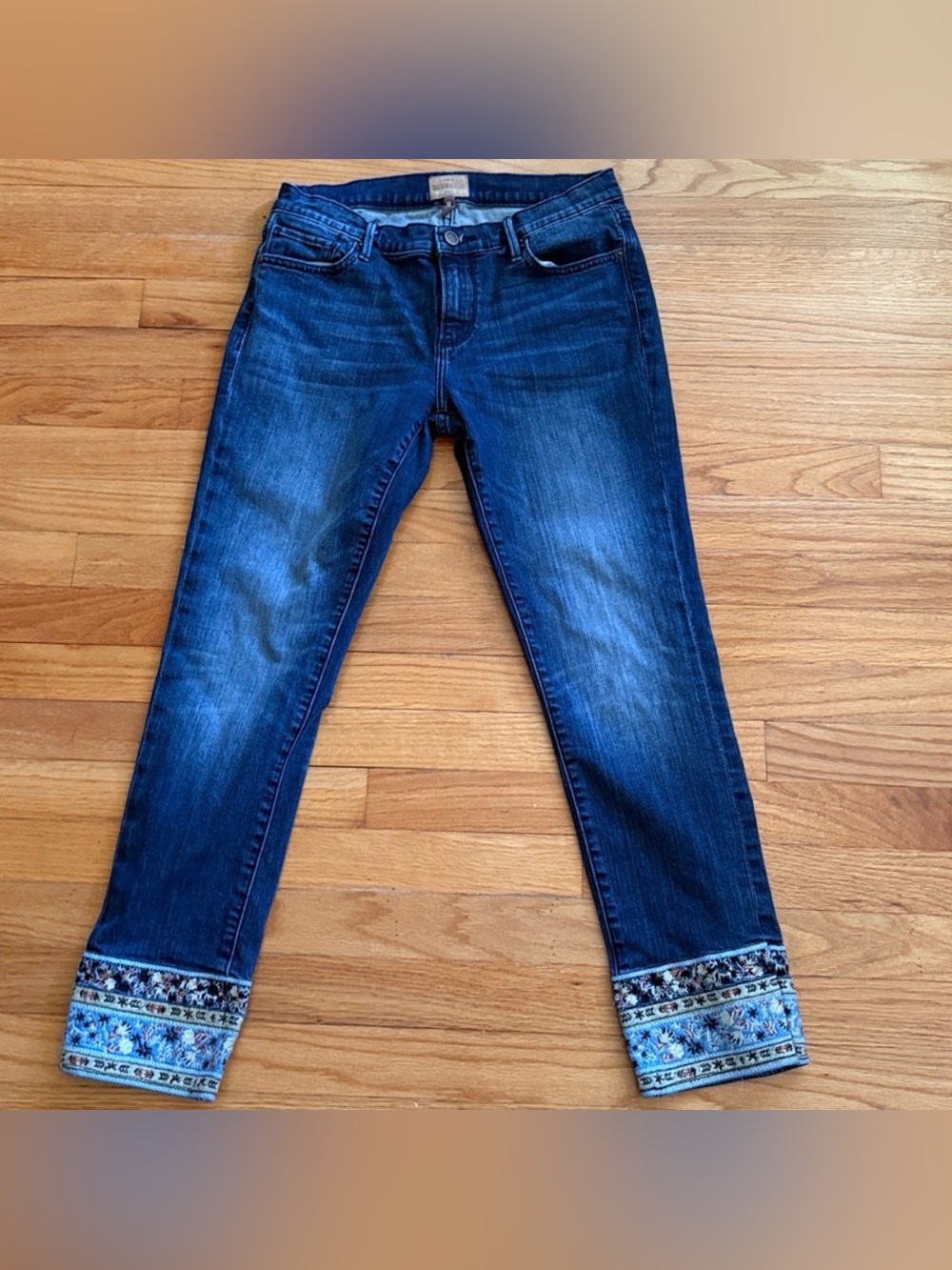 Driftwood CHLOE EmbroideredBlue Hem Cuff‎ Straight JeansCropped Mid-Rise SZ 28